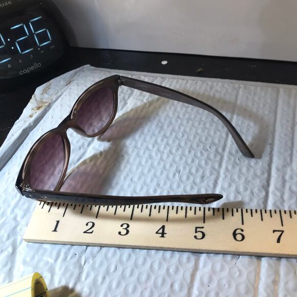 OSCAR DE LA RENTA SUNGLASSES - Picture 7 of 8